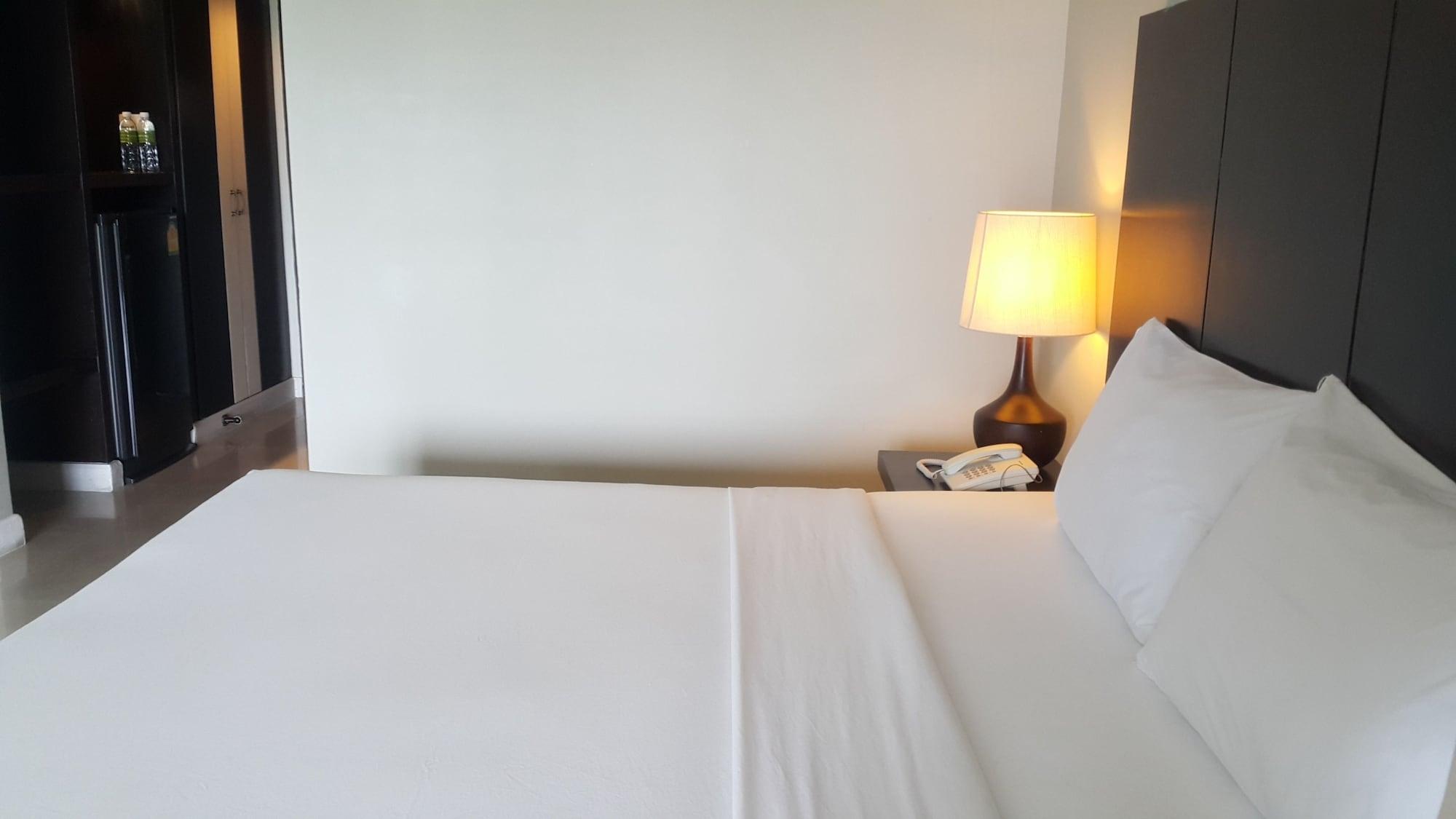 Summer Spring Hotel Pattaya Esterno foto