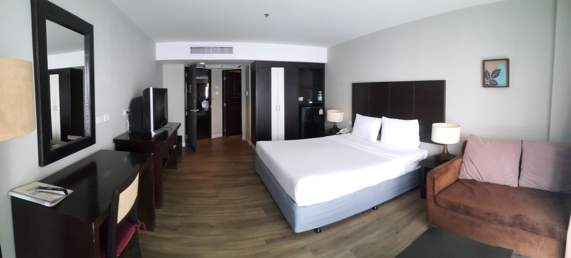 Summer Spring Hotel Pattaya Esterno foto