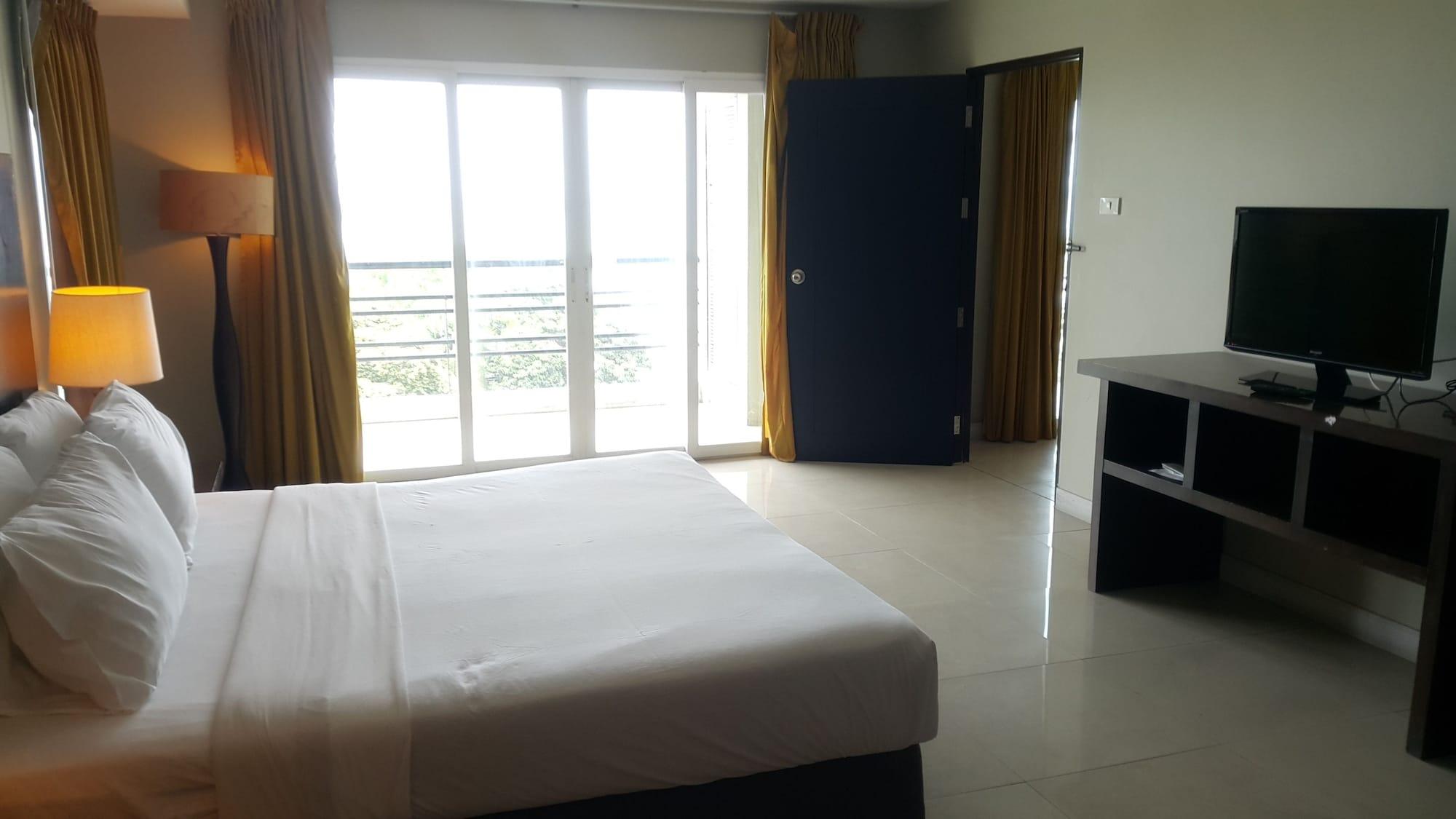 Summer Spring Hotel Pattaya Esterno foto